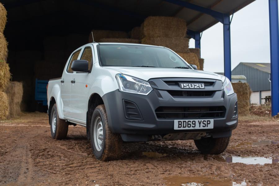  Isuzu D-Max Ultility Double Cab 2018 года  (UK) (фото 21 из 24)